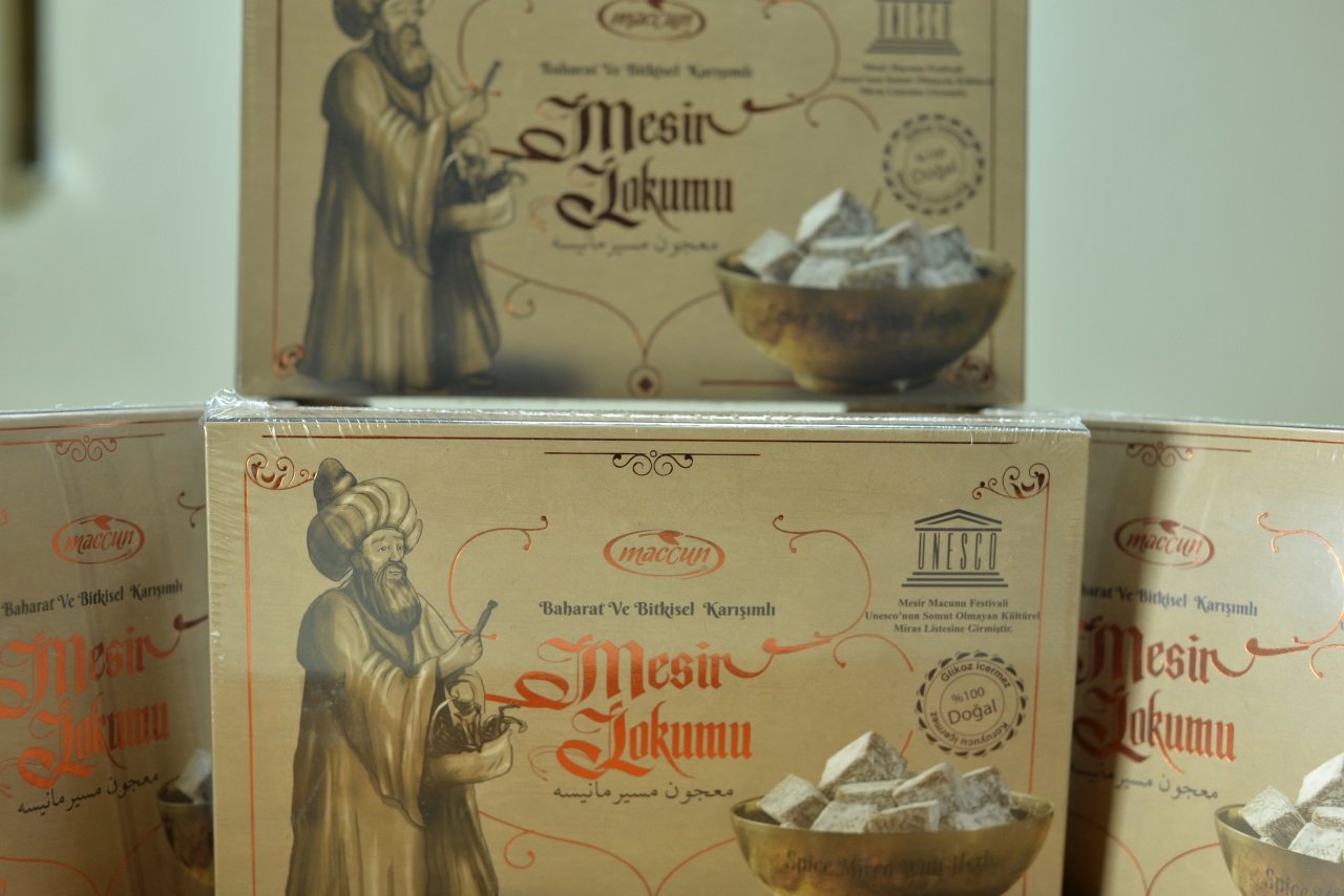 MANİSA MESİR LOKUMU